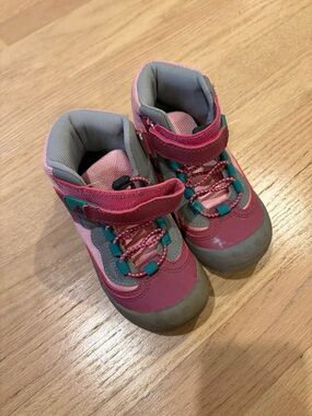 Mishansha Pink and Gray Kids Hiking Boots with Teal Accents